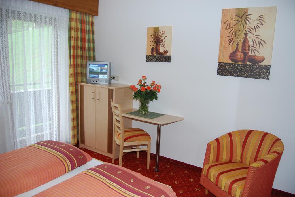 Hotel Garni Wolfgang Saalbach-Hinterglemm Szoba fotó